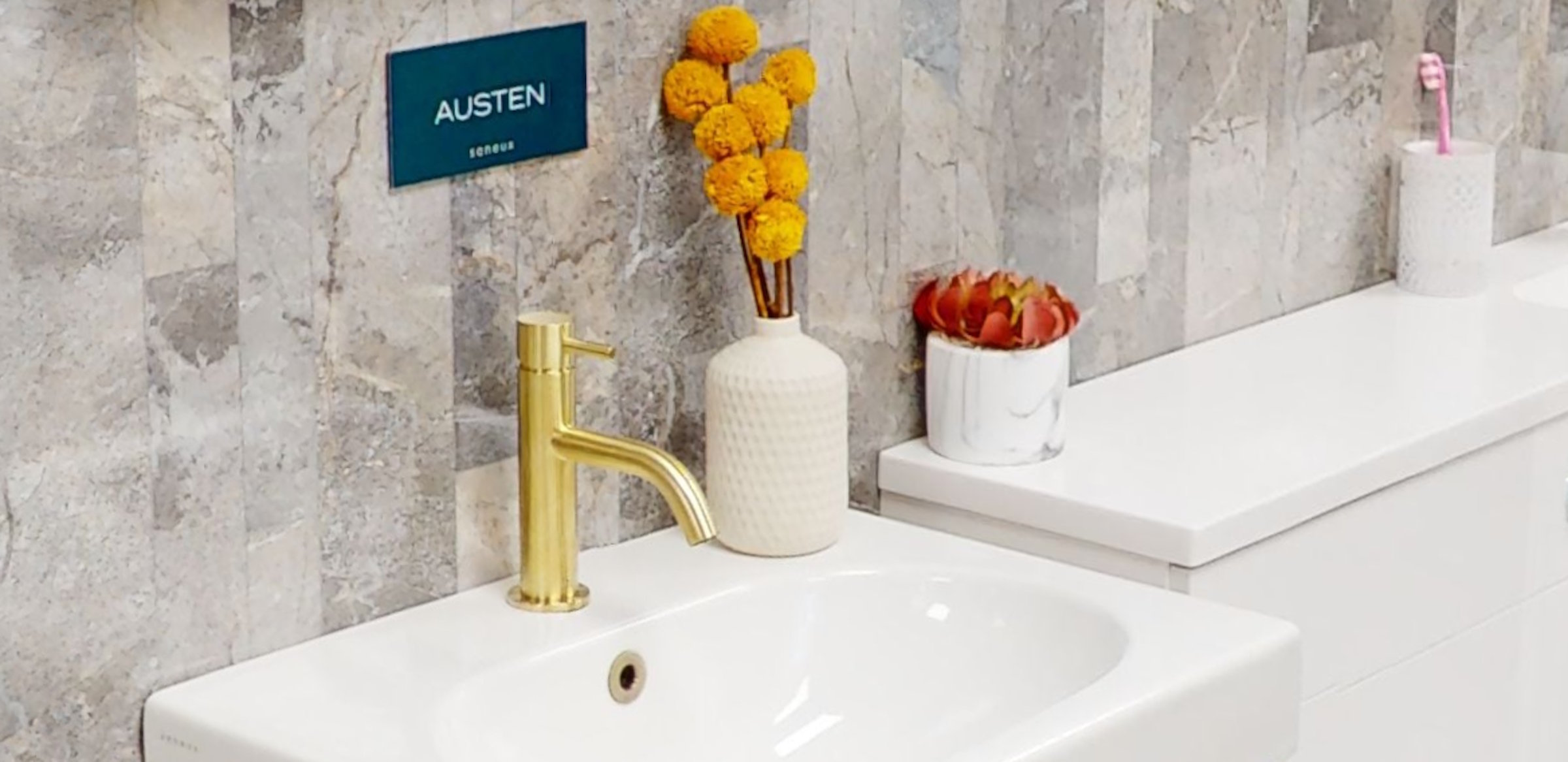 Showroom Desktop - 10